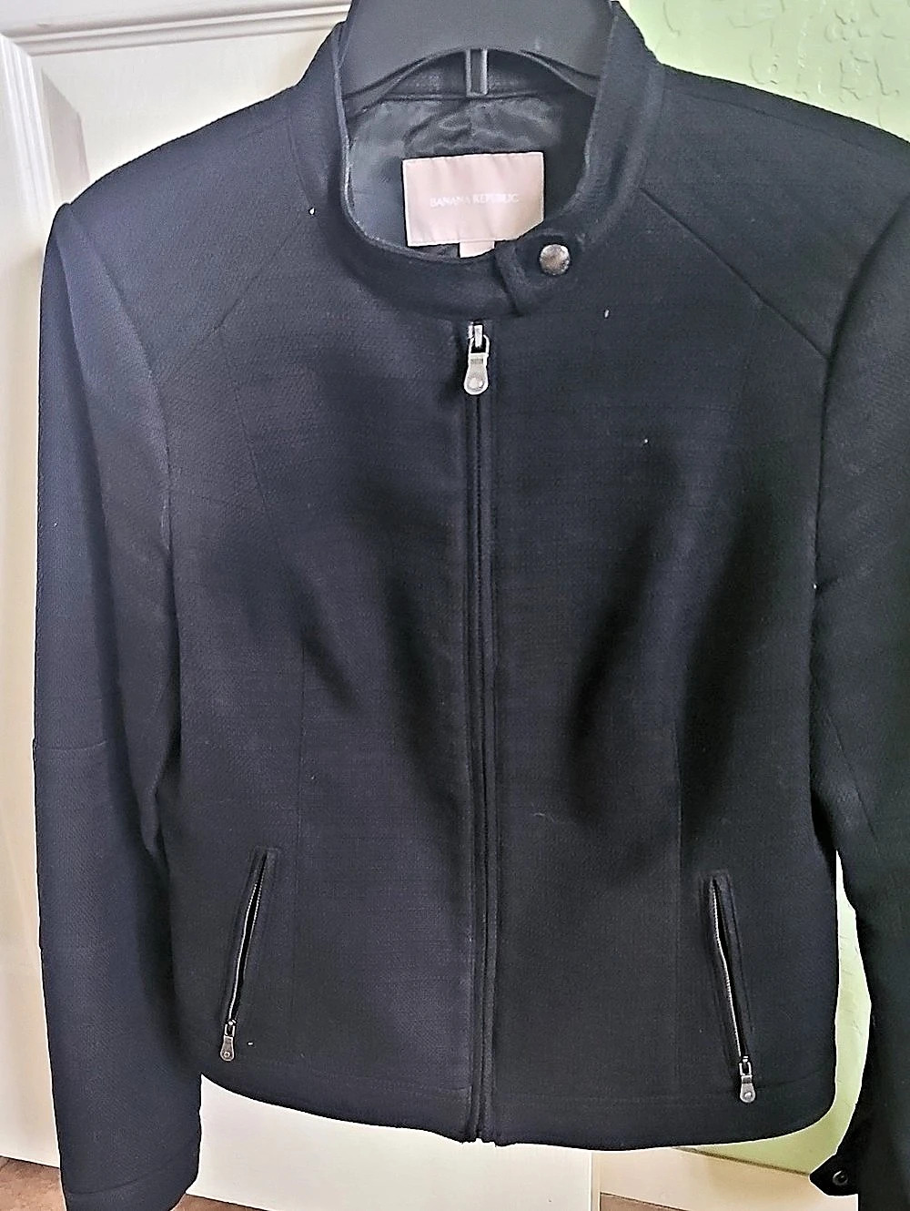 Banana Republic Women's Black Zip Jacket Size 10